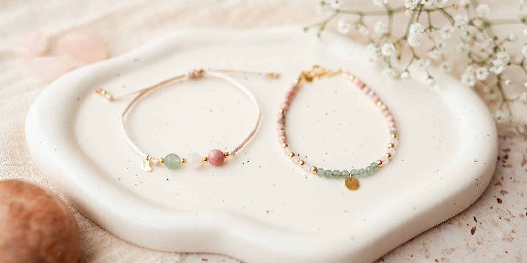 Win een prachtig Hartchakra armband setje van MOM Gemstone t.w.v. €54,90